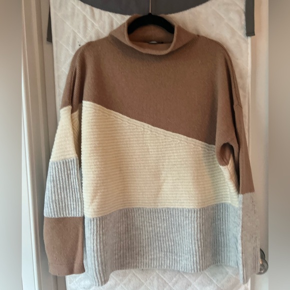 LIKE NEW French Connection Color Block Sweater - Picture 1 of 6